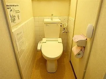 Khaosan Tokyo Original Hostel